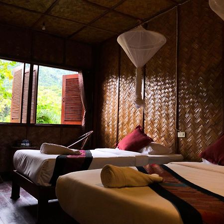 Mekong Riverside Lodge Pakbeng Bagian luar foto