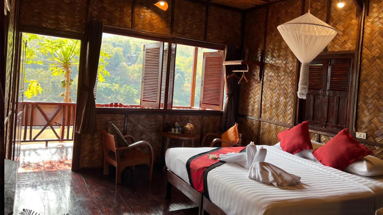 Mekong Riverside Lodge Pakbeng Bagian luar foto