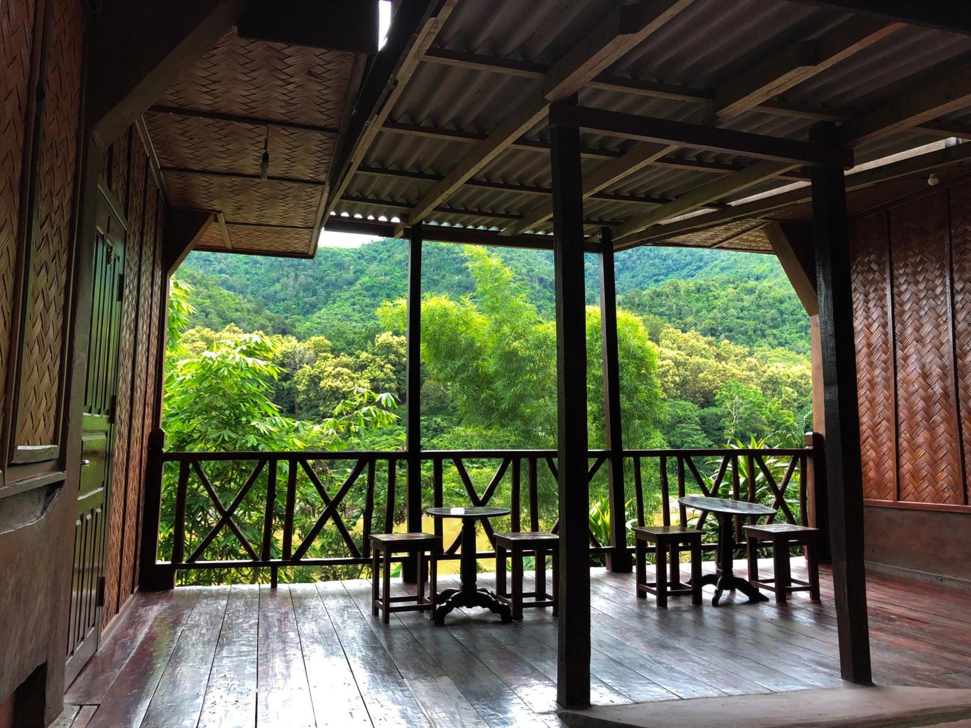 Mekong Riverside Lodge Pakbeng Bagian luar foto