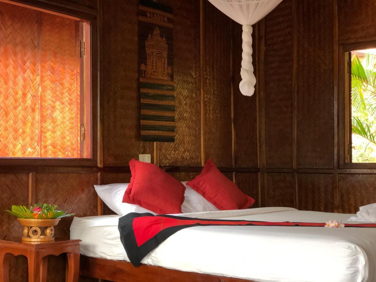 Mekong Riverside Lodge Pakbeng Bagian luar foto