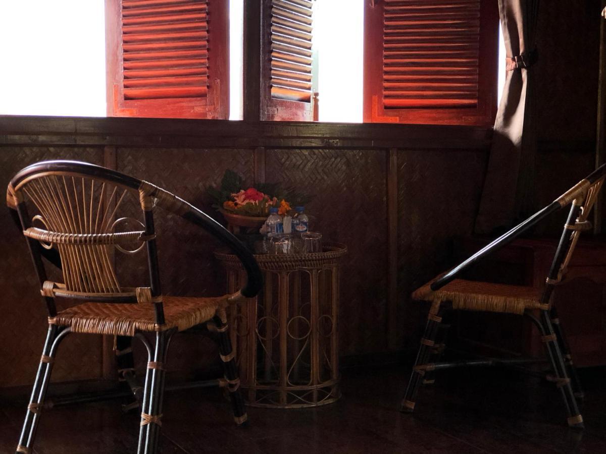 Mekong Riverside Lodge Pakbeng Bagian luar foto