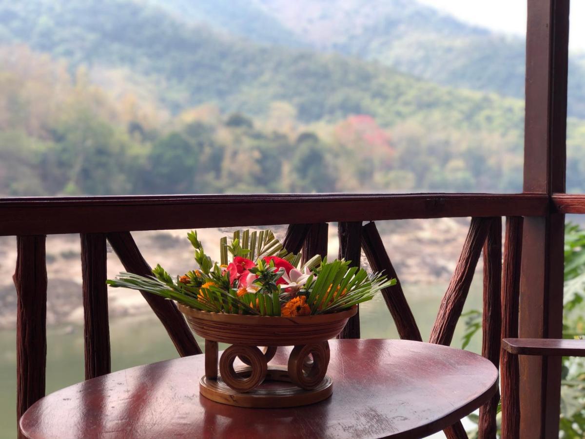 Mekong Riverside Lodge Pakbeng Bagian luar foto